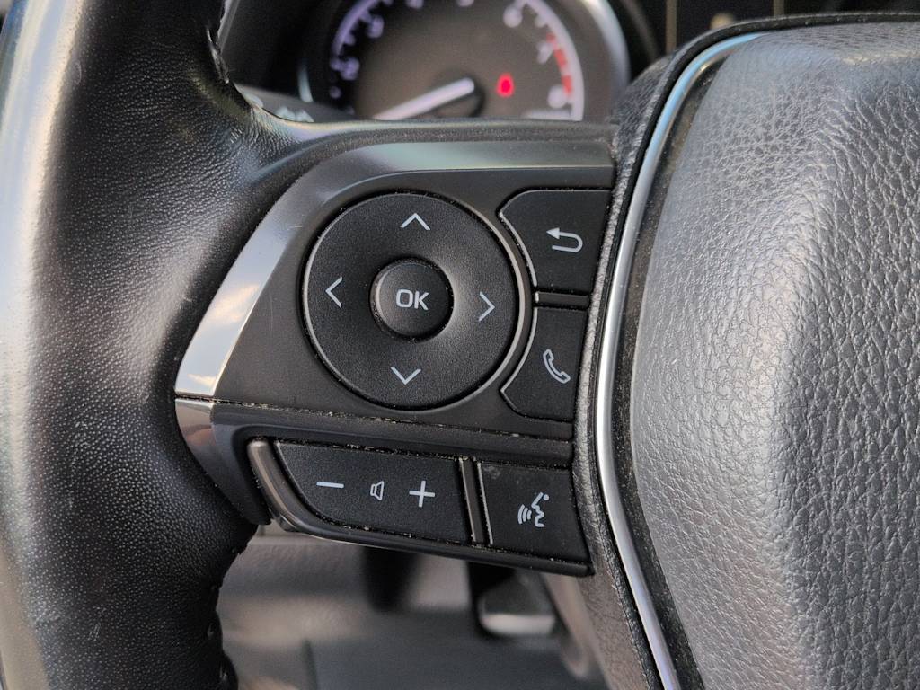 Thumbnail: 2019 Toyota Camry - 31