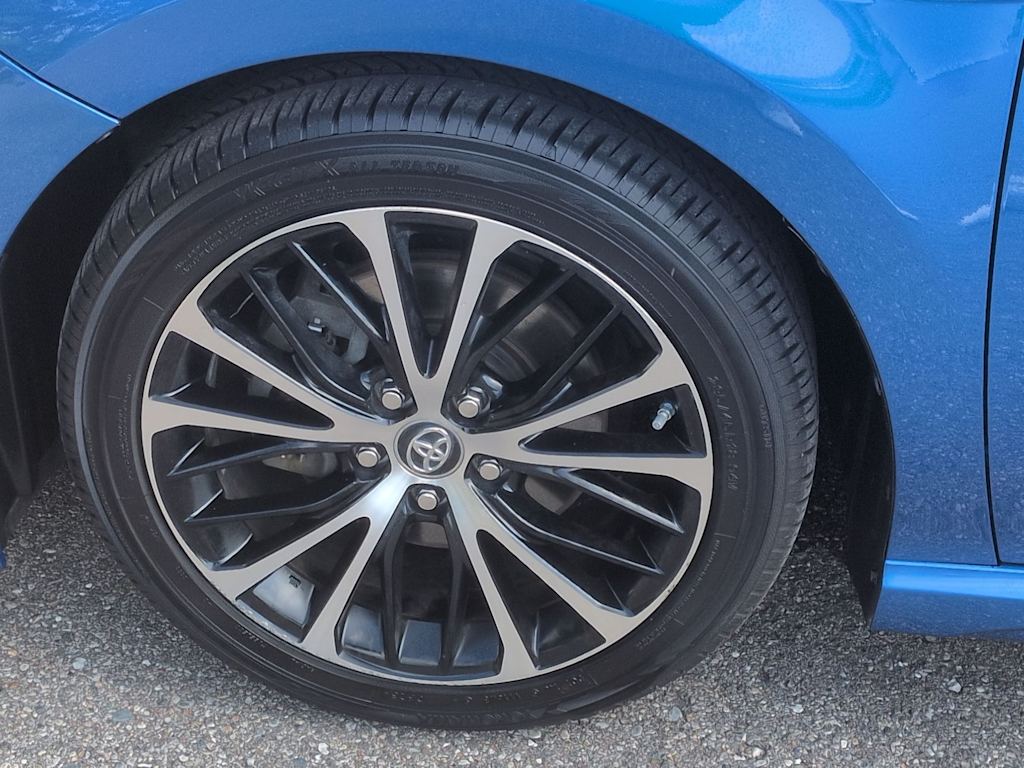 Thumbnail: 2019 Toyota Camry - 7