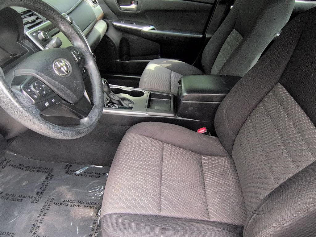 Thumbnail: 2015 Toyota Camry - 9