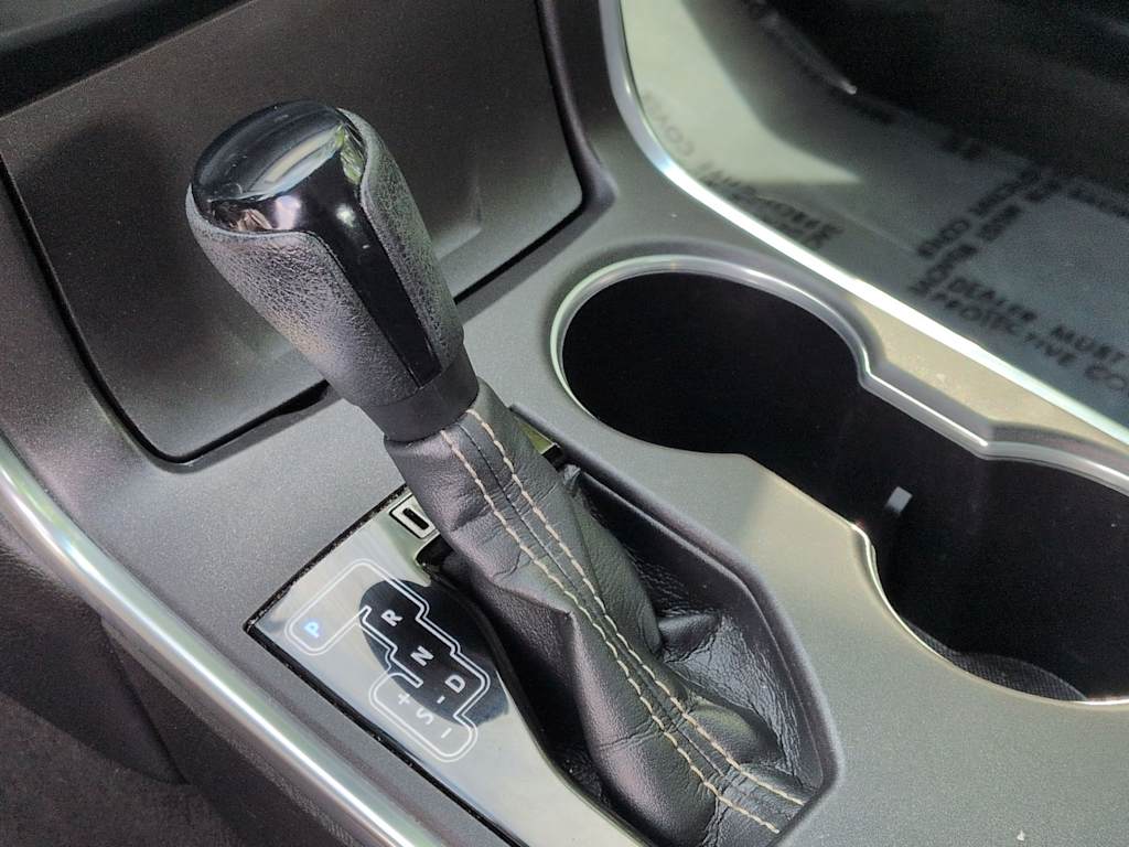 Thumbnail: 2015 Toyota Camry - 15
