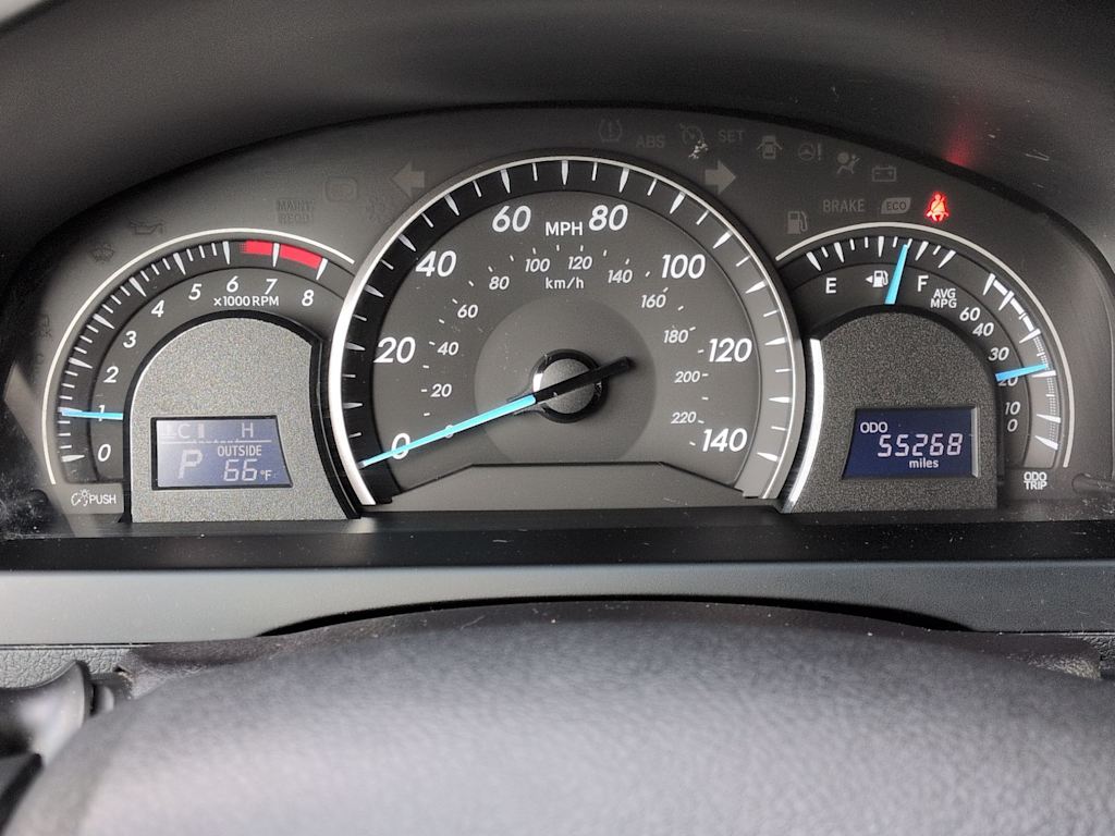 Thumbnail: 2015 Toyota Camry - 16