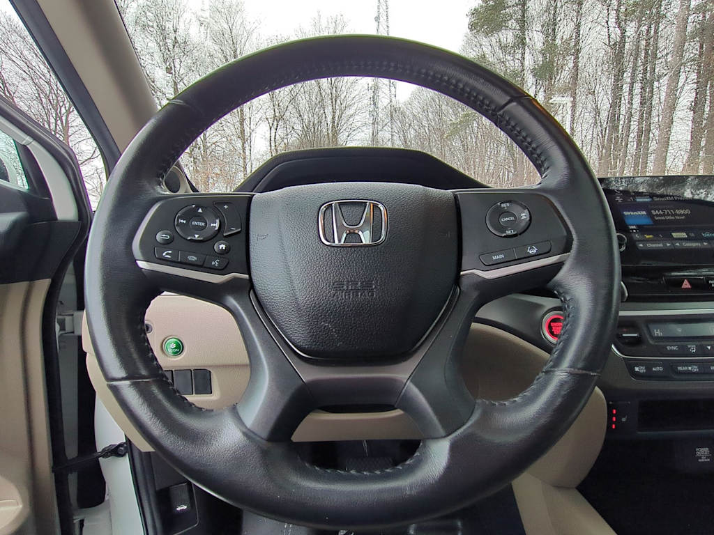 Thumbnail: 2020 Honda Pilot - 13