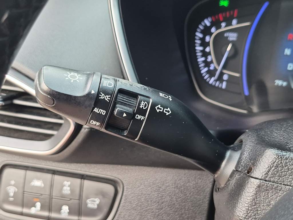Thumbnail: 2019 Hyundai Santa Fe - 16