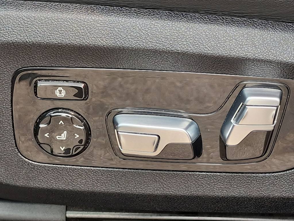 Thumbnail: 2021 BMW X5 - 25