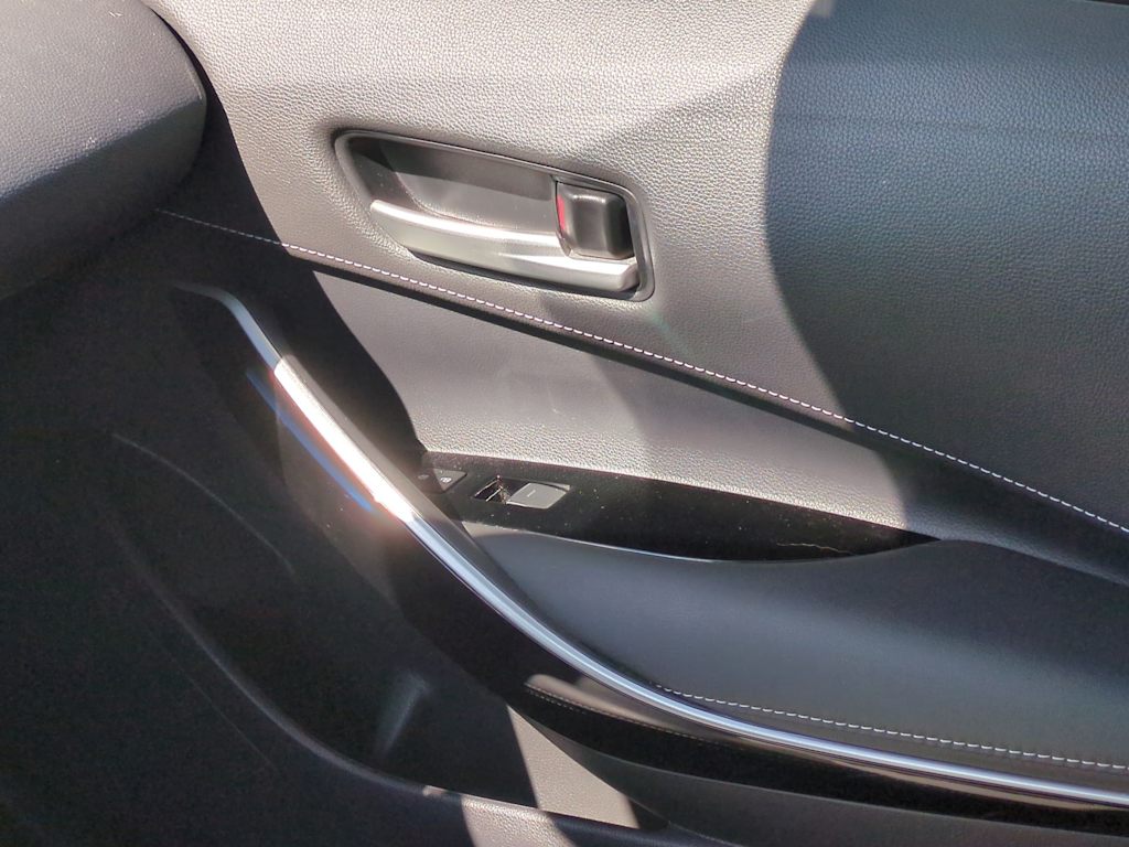 Thumbnail: 2020 Toyota Corolla - 32