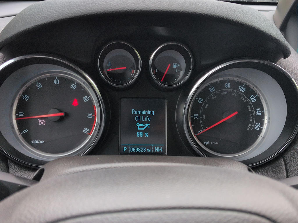 Thumbnail: 2015 Buick Encore - 17