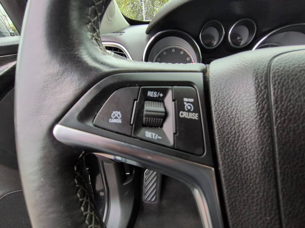 Thumbnail: 2015 Buick Encore - 32