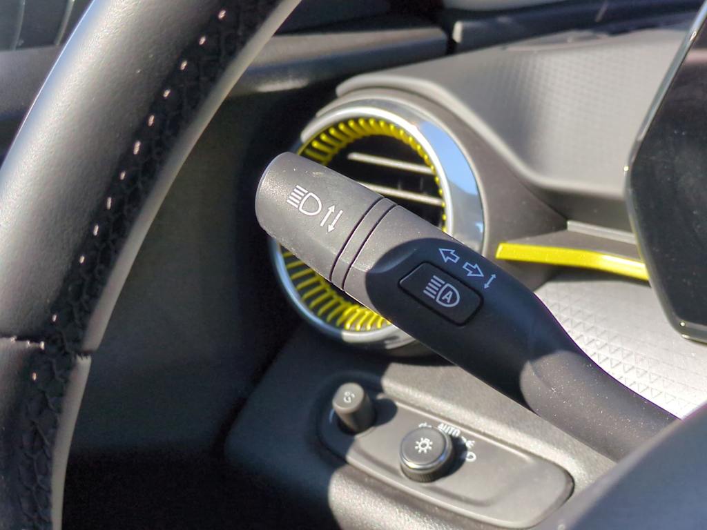 Thumbnail: 2024 Chevrolet Trax - 31