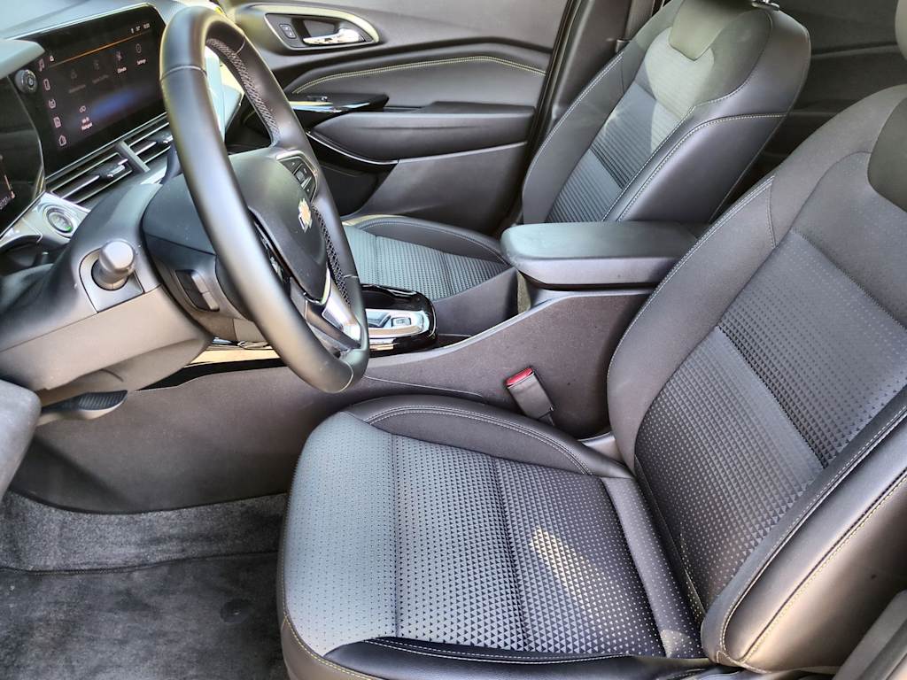 Thumbnail: 2024 Chevrolet Trax - 10