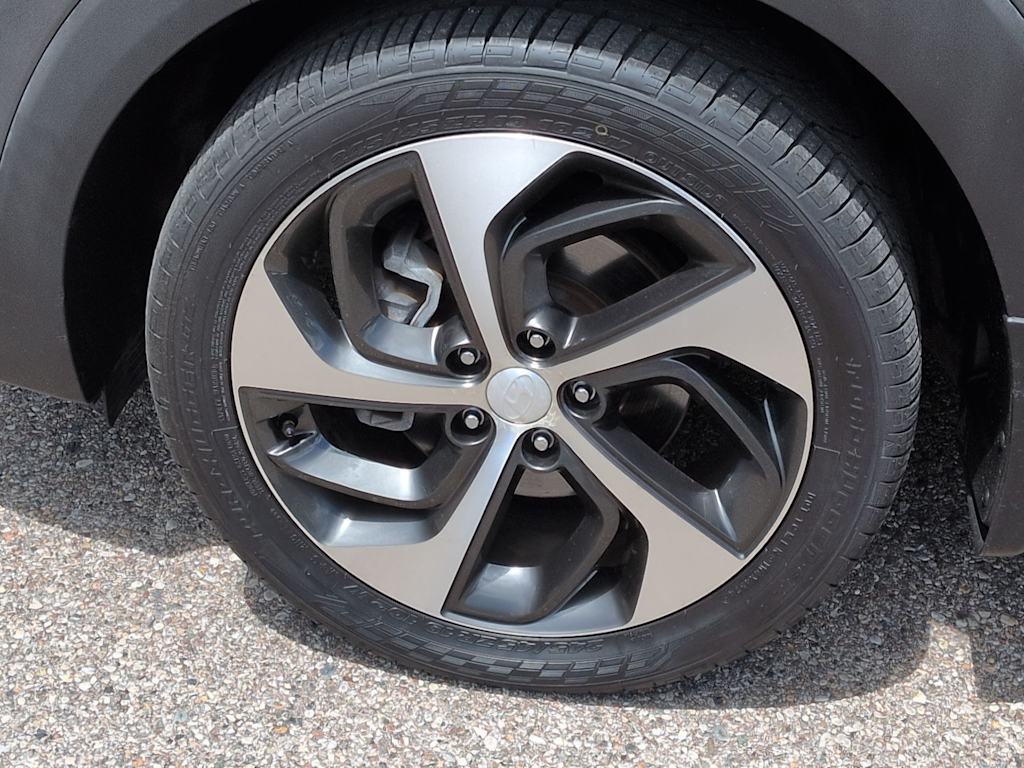Thumbnail: 2017 Hyundai Tucson - 8