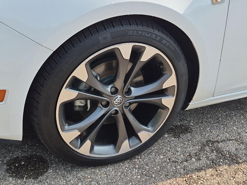 Thumbnail: 2016 Buick Cascada - 8