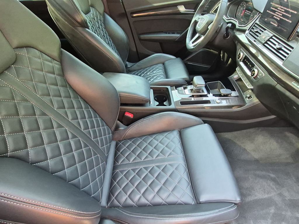 Thumbnail: 2021 Audi SQ5 - 11