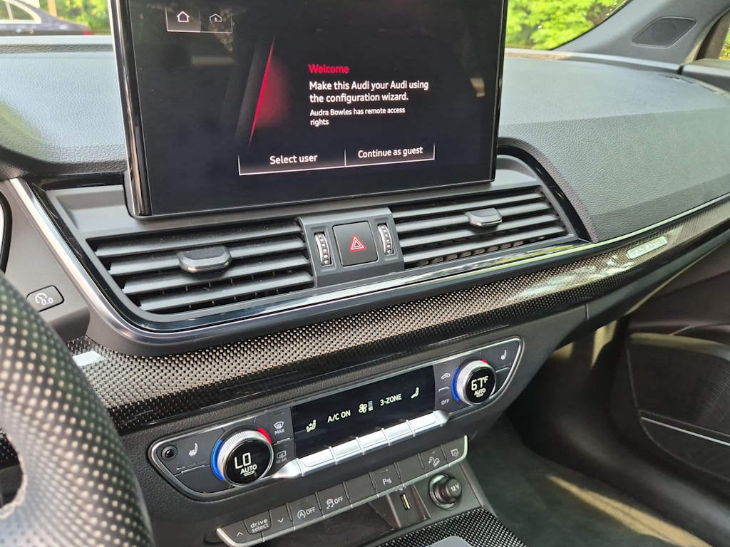 Thumbnail: 2021 Audi SQ5 - 14