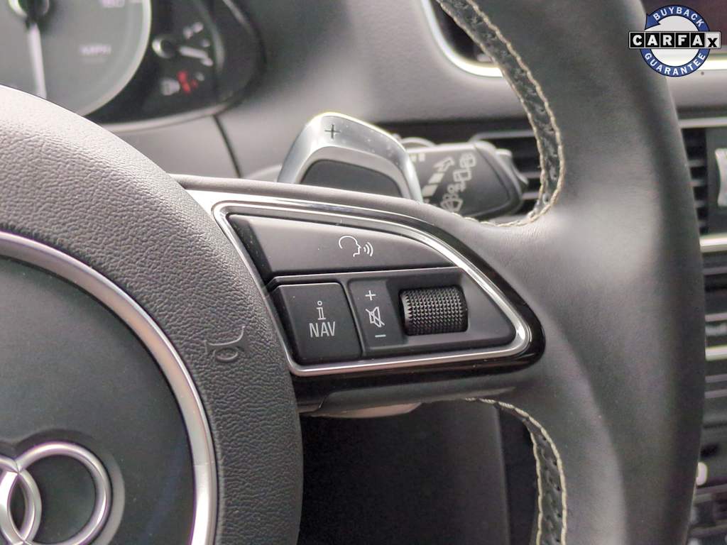 Thumbnail: 2015 Audi SQ5 - 32