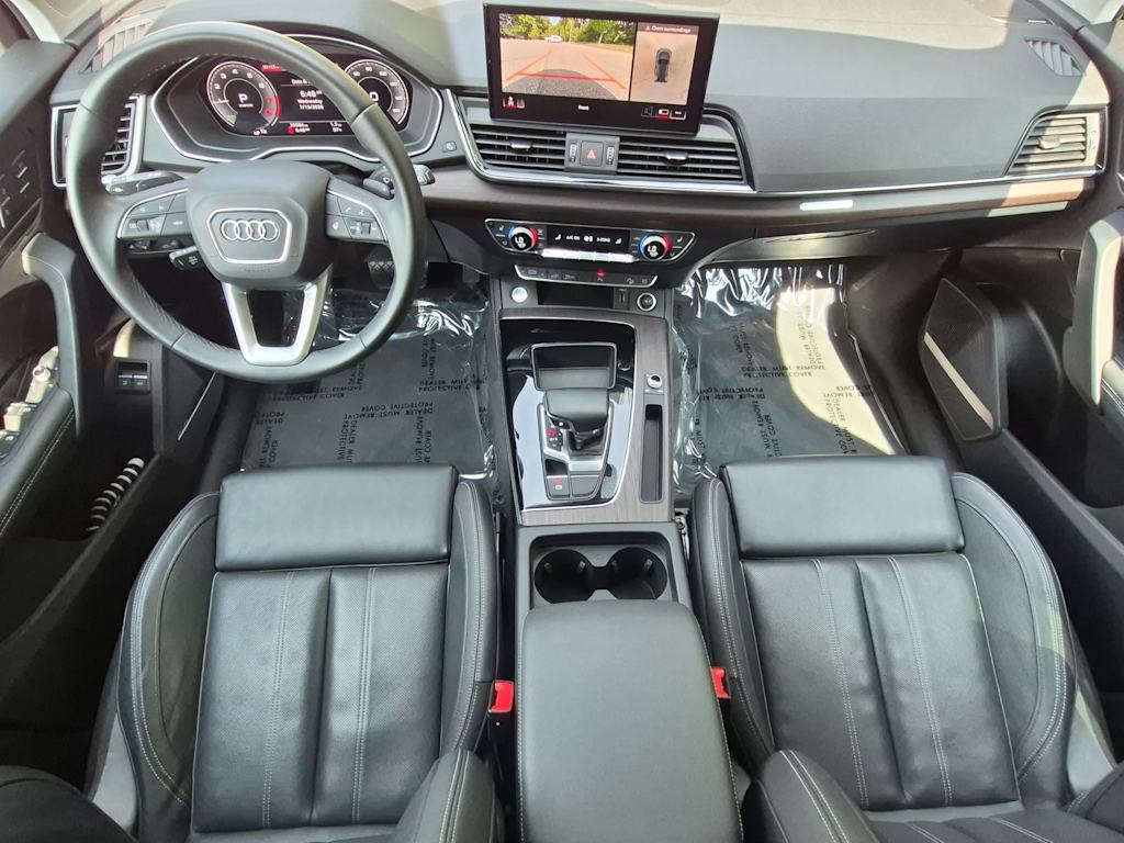 Thumbnail: 2023 Audi Q5 - 10