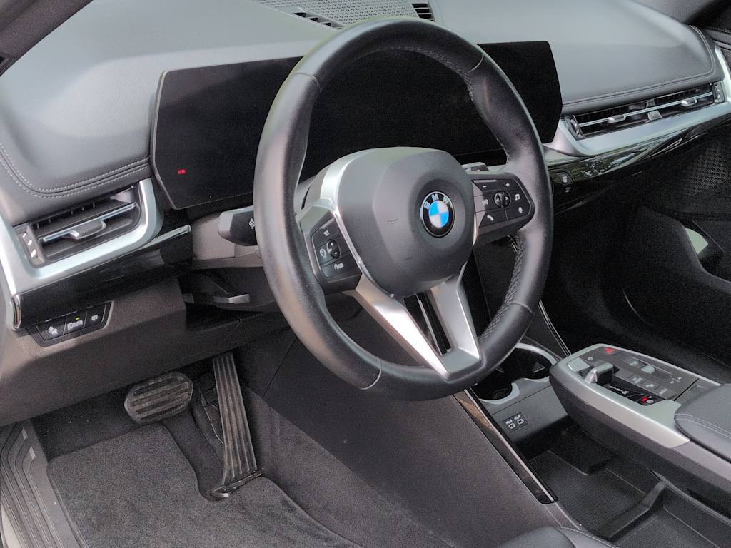 Thumbnail: 2023 BMW X1 - 2