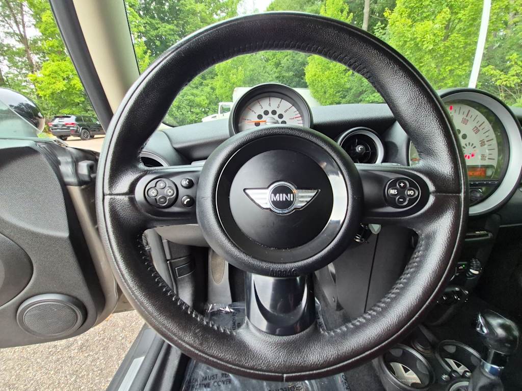 Thumbnail: 2012 MINI Cooper - 10