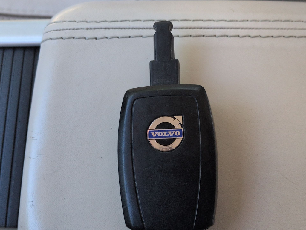 Thumbnail: 2012 Volvo C70 - 16