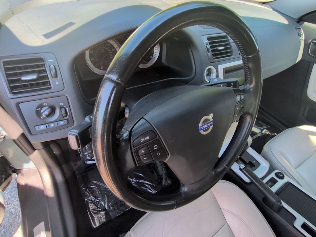 Thumbnail: 2012 Volvo C70 - 2