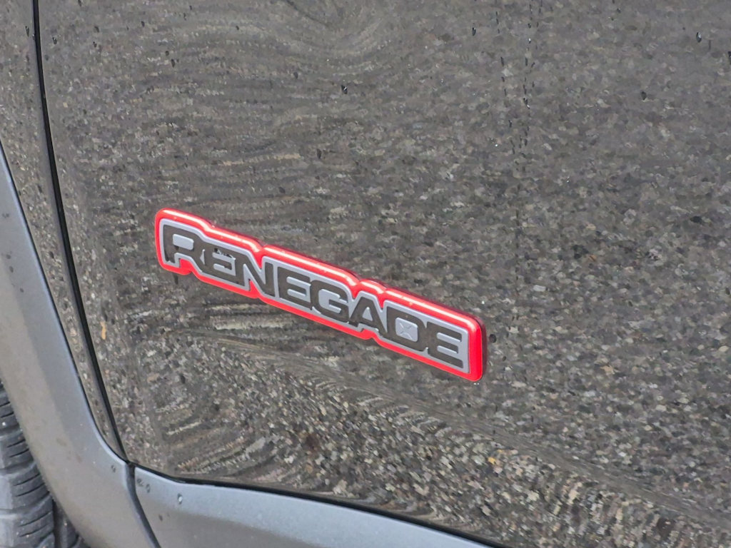 Thumbnail: 2020 Jeep Renegade - 25