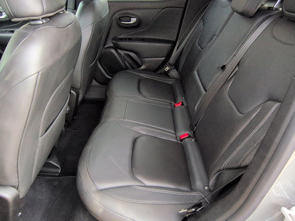 Thumbnail: 2020 Jeep Renegade - 35