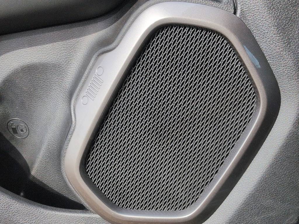 Thumbnail: 2020 Jeep Renegade - 42