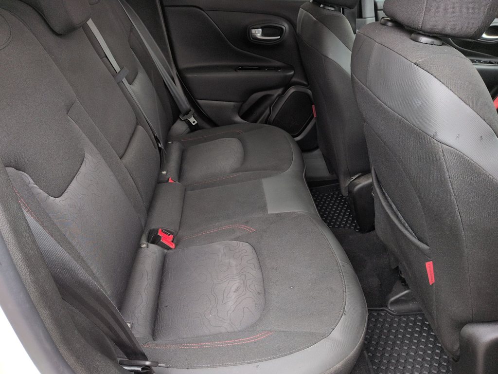 Thumbnail: 2022 Jeep Renegade - 29