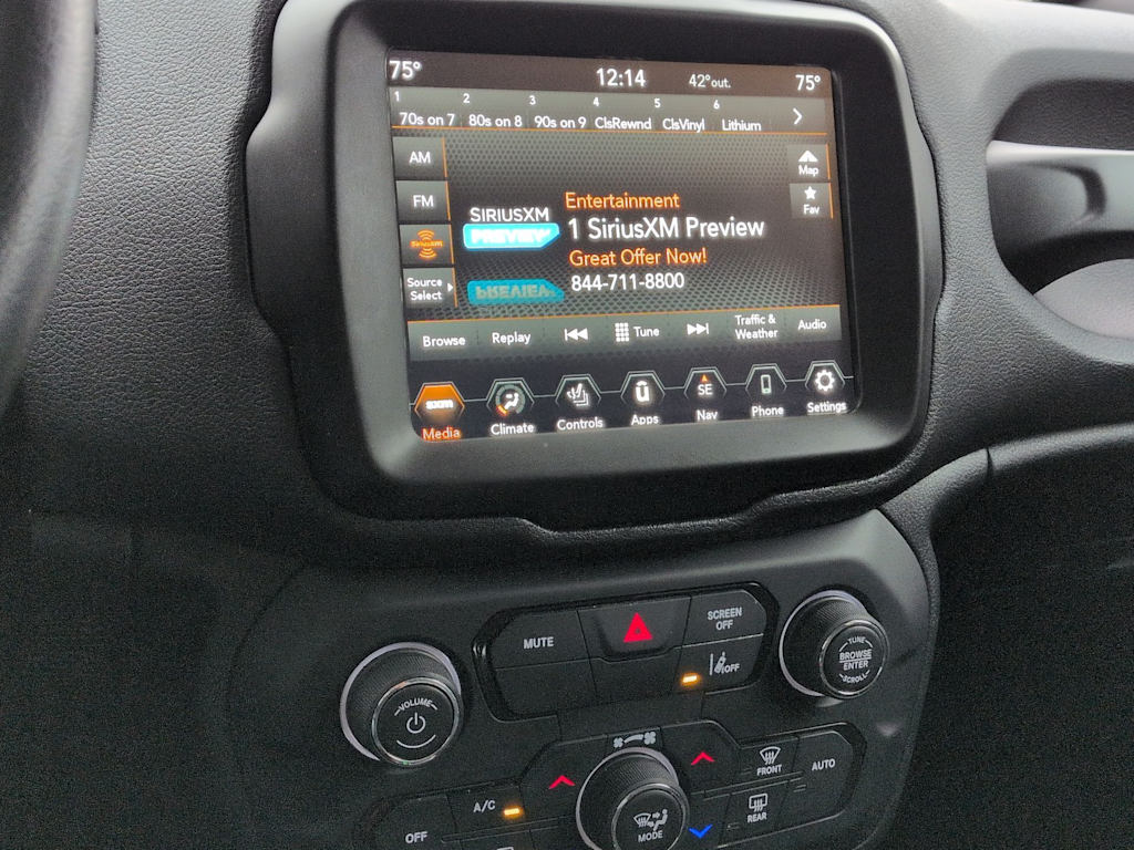 Thumbnail: 2022 Jeep Renegade - 15