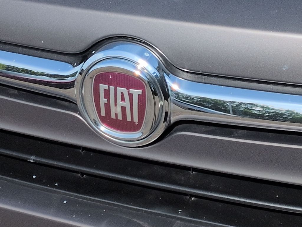 Thumbnail: 2016 Fiat 500X - 24