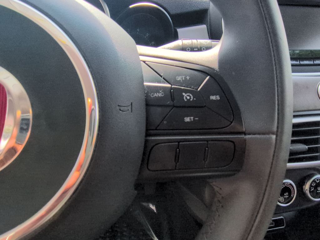 Thumbnail: 2016 Fiat 500X - 29