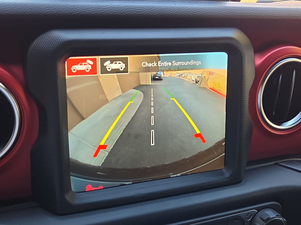 Thumbnail: 2021 Jeep Wrangler - 25