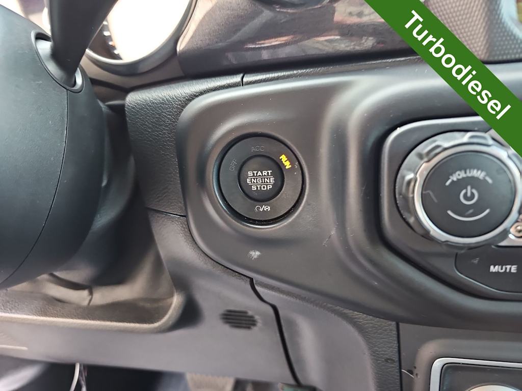 Thumbnail: 2020 Jeep Wrangler - 25