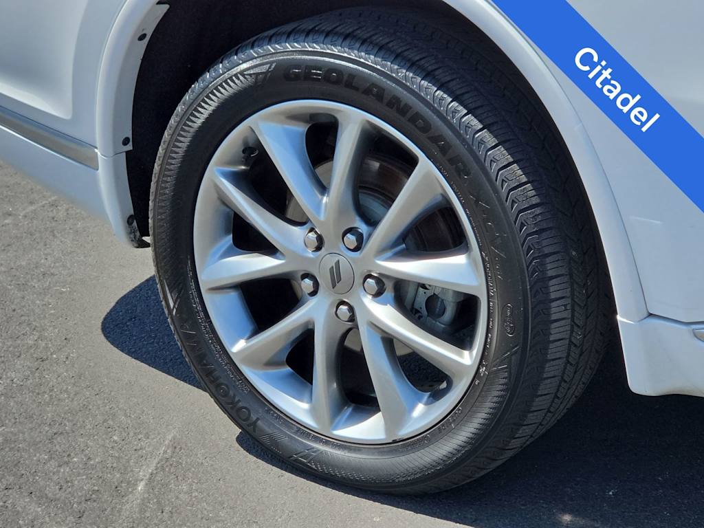 Thumbnail: 2019 Dodge Durango - 8