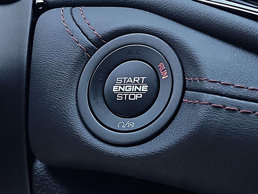 Thumbnail: 2023 Dodge Durango - 25