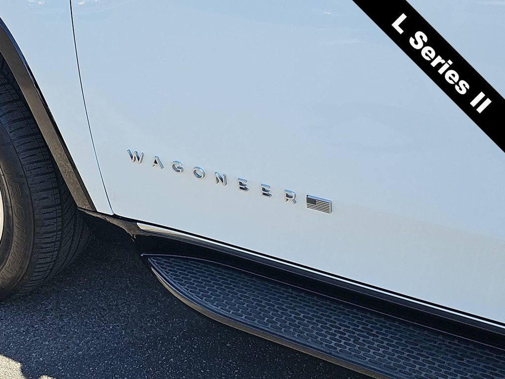Thumbnail: 2024 Jeep Wagoneer - 7