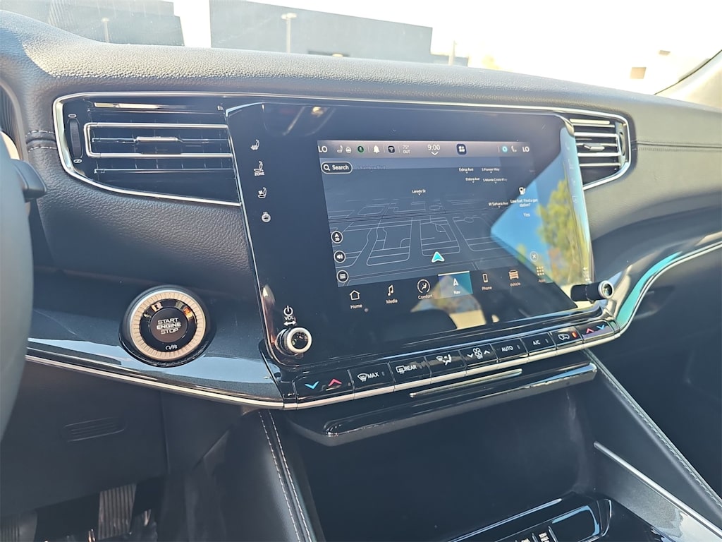 Thumbnail: 2022 Jeep Wagoneer - 12