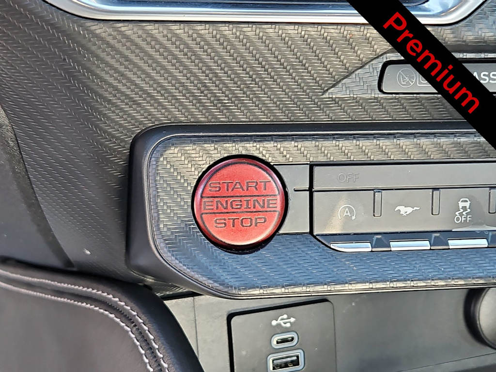 Thumbnail: 2025 Ford Mustang - 24
