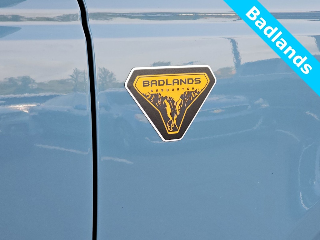 Thumbnail: 2023 Ford Bronco - 7