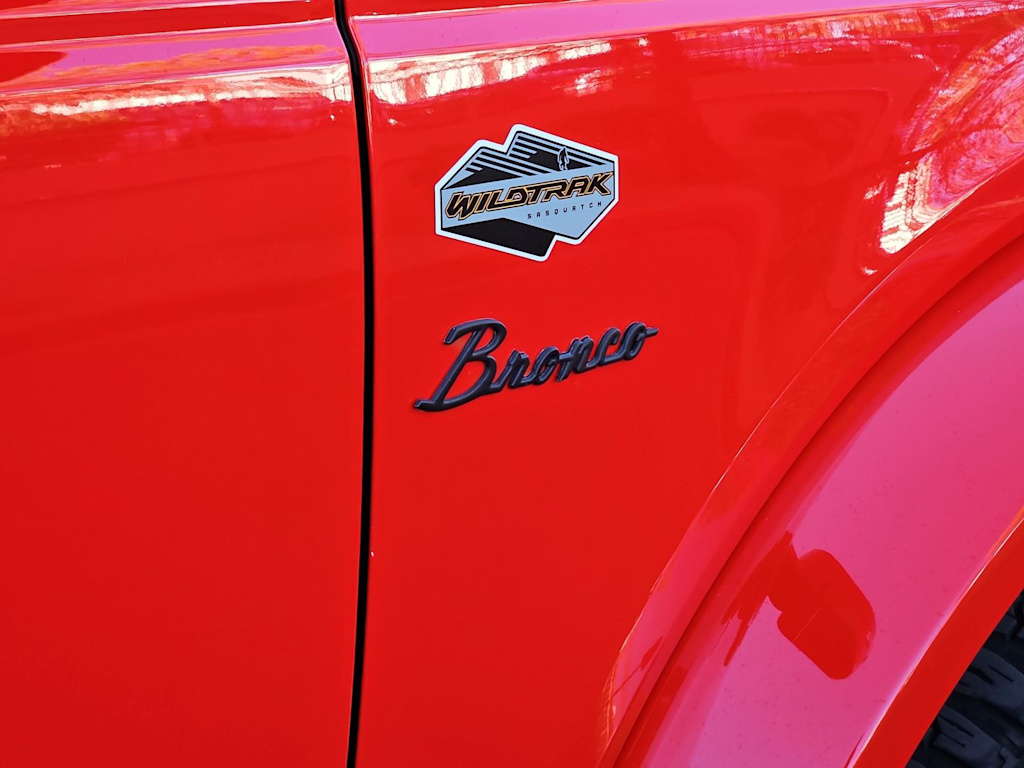 Thumbnail: 2021 Ford Bronco - 7