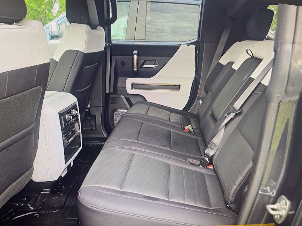 Thumbnail: 2025 GMC Hummer EV - 8