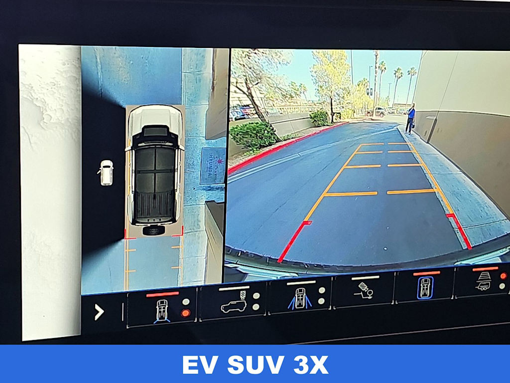 Thumbnail: 2025 GMC Hummer EV - 25