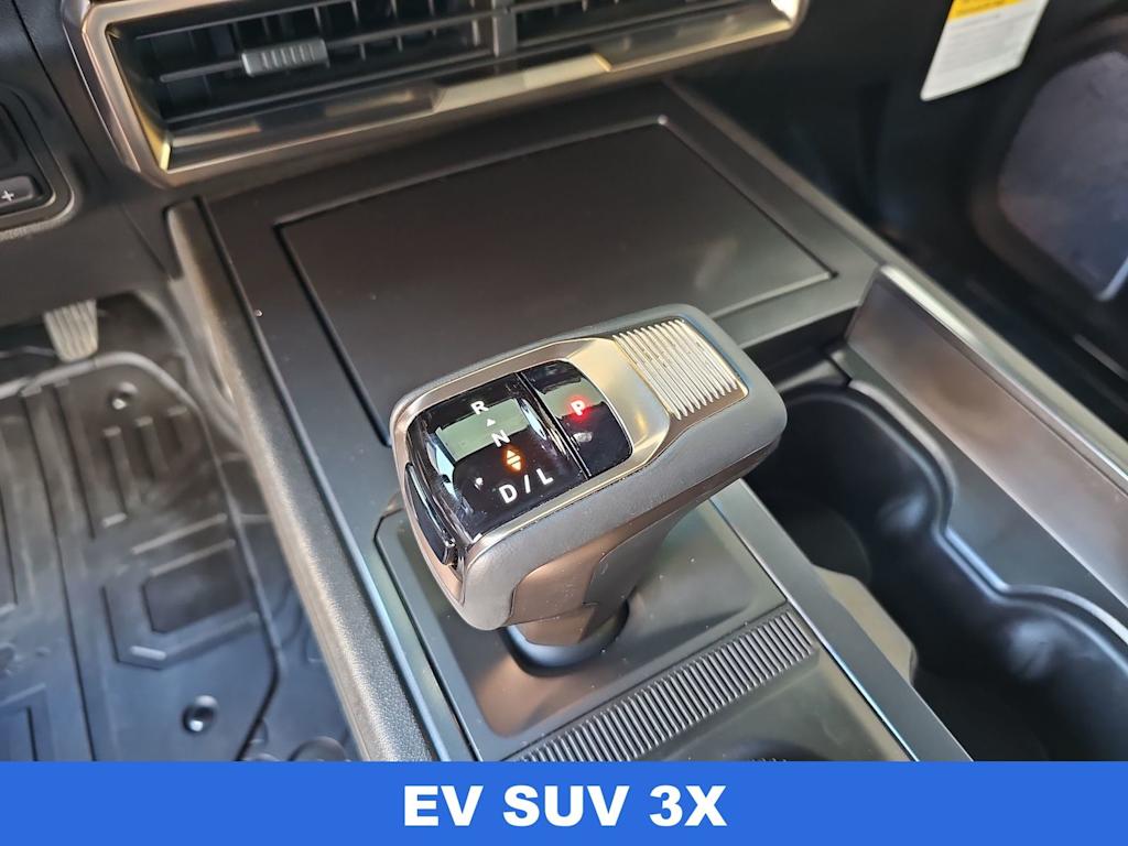 Thumbnail: 2025 GMC Hummer EV - 14