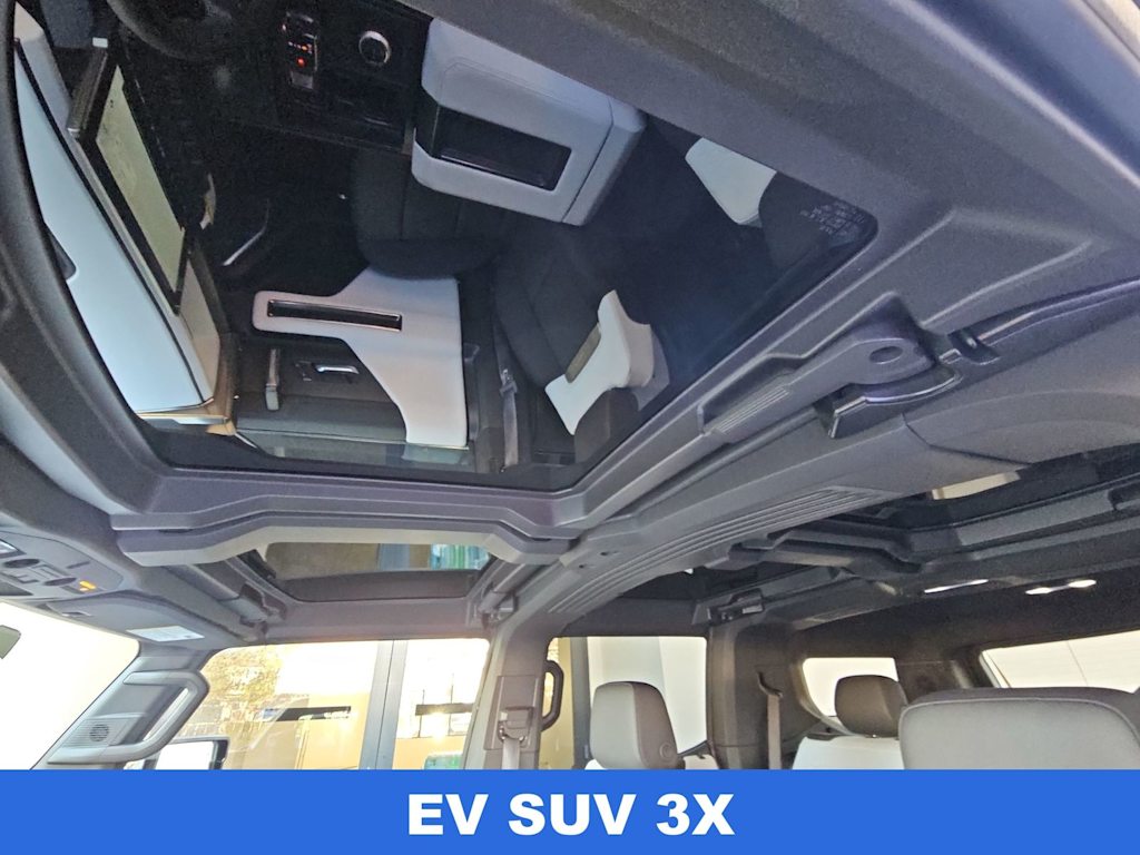 Thumbnail: 2025 GMC Hummer EV - 27