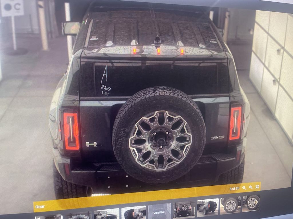 Thumbnail: 2025 GMC Hummer EV - 5