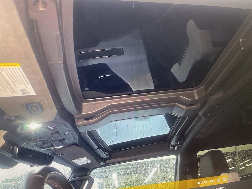 Thumbnail: 2025 GMC Hummer EV - 18