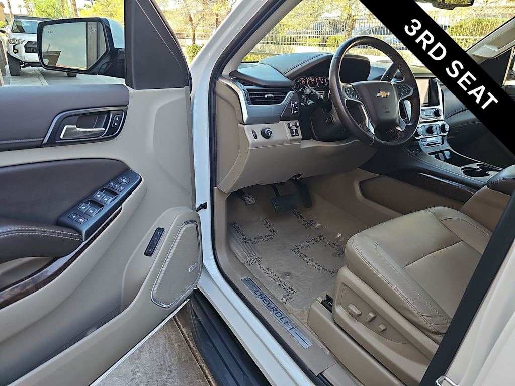 Thumbnail: 2019 Chevrolet Tahoe - 2