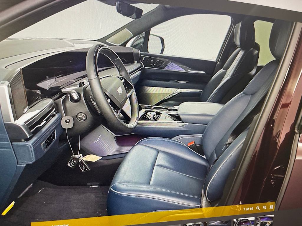 Thumbnail: 2025 Cadillac Escalade IQ - 6