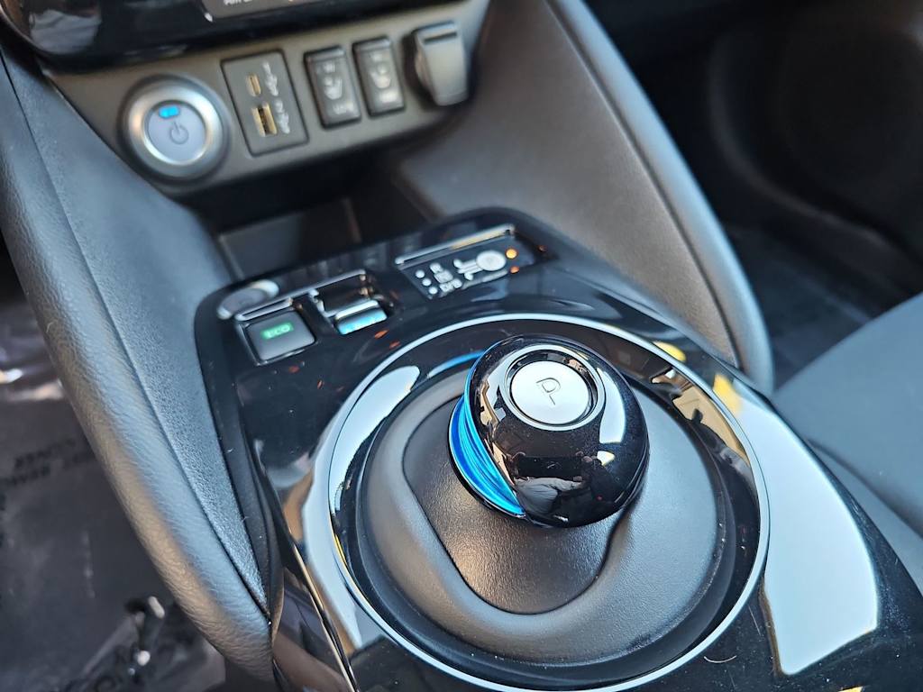 Thumbnail: 2024 Nissan Leaf - 15