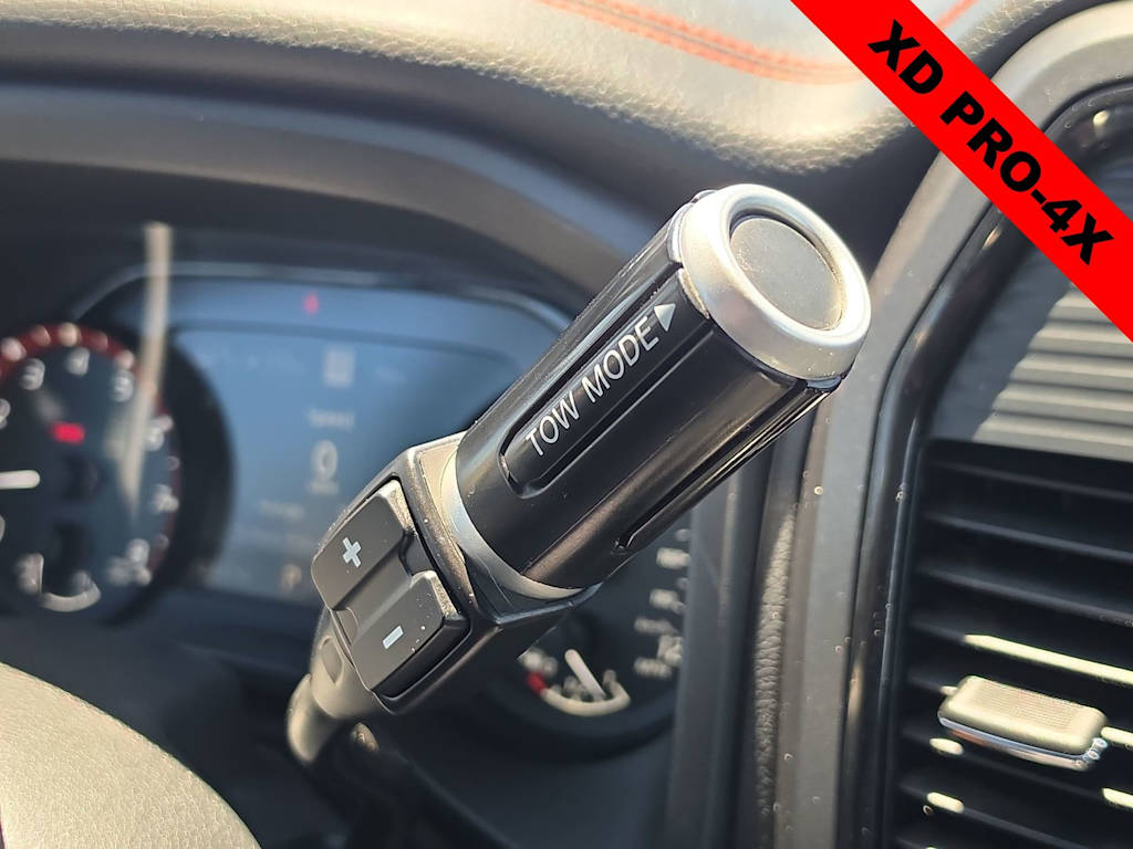 Thumbnail: 2021 Nissan Titan - 24
