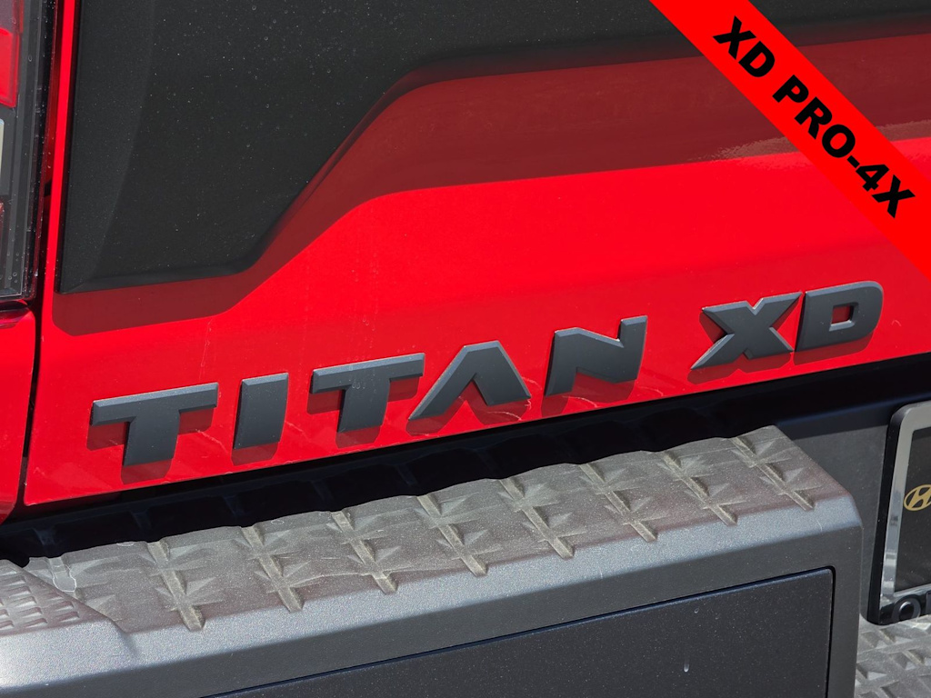 Thumbnail: 2021 Nissan Titan - 7